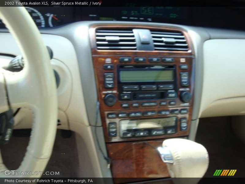Silver Spruce Metallic / Ivory 2002 Toyota Avalon XLS
