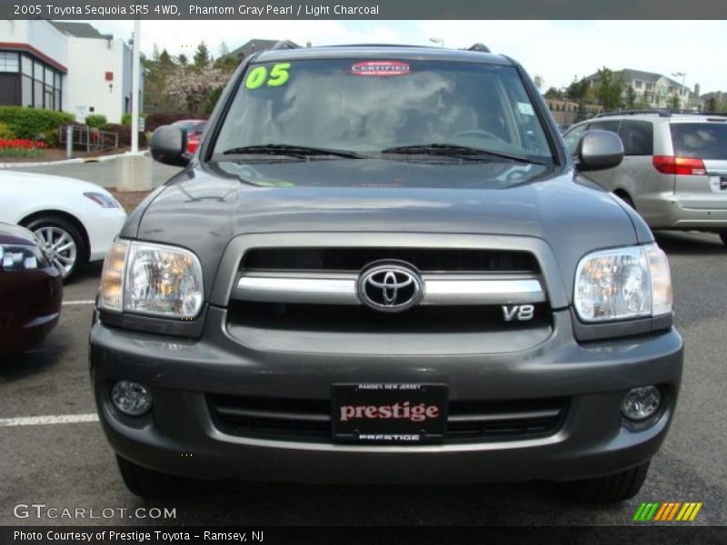 Phantom Gray Pearl / Light Charcoal 2005 Toyota Sequoia SR5 4WD
