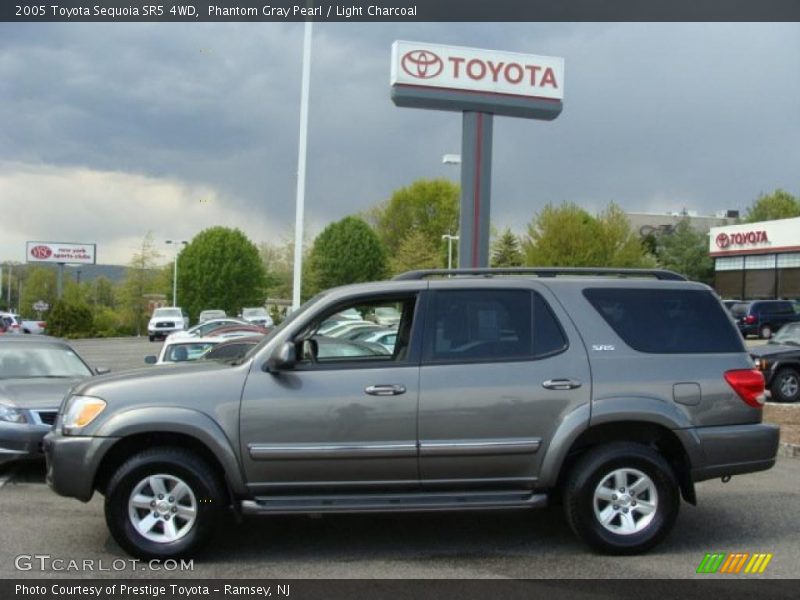 Phantom Gray Pearl / Light Charcoal 2005 Toyota Sequoia SR5 4WD