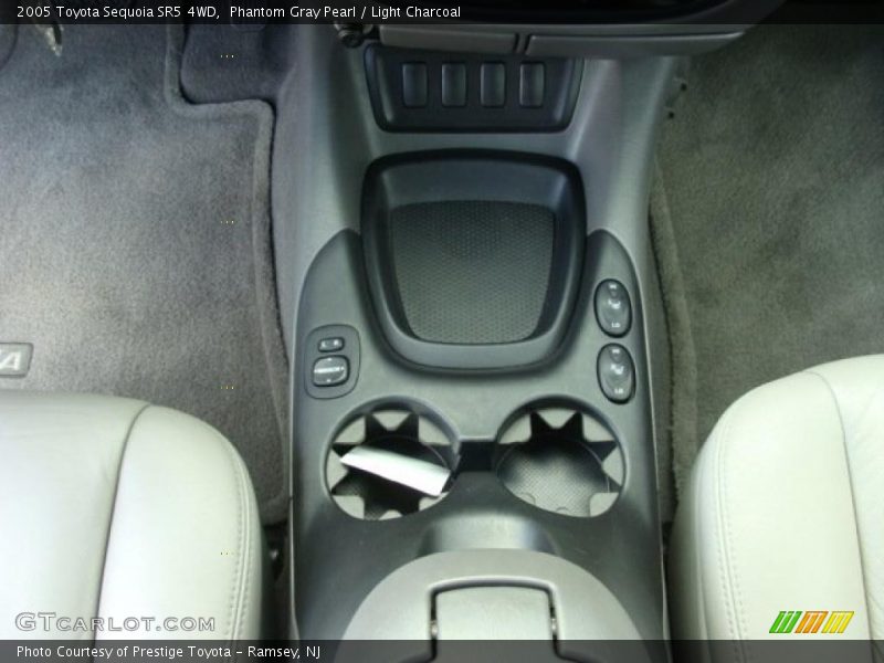 Phantom Gray Pearl / Light Charcoal 2005 Toyota Sequoia SR5 4WD