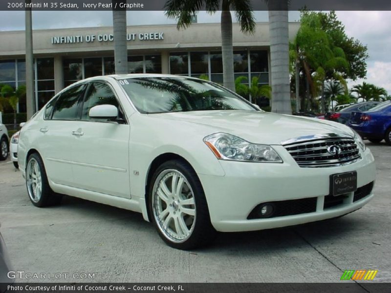 Ivory Pearl / Graphite 2006 Infiniti M 35 Sedan