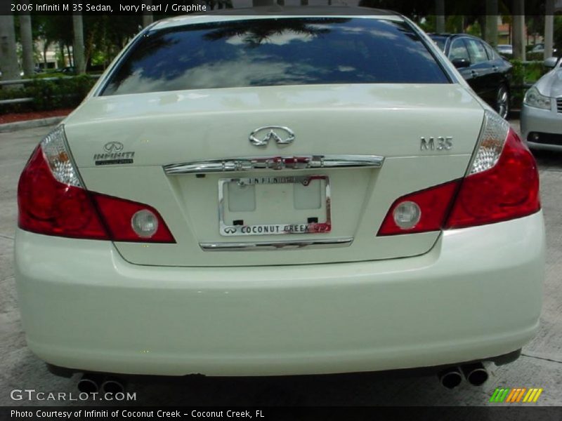 Ivory Pearl / Graphite 2006 Infiniti M 35 Sedan