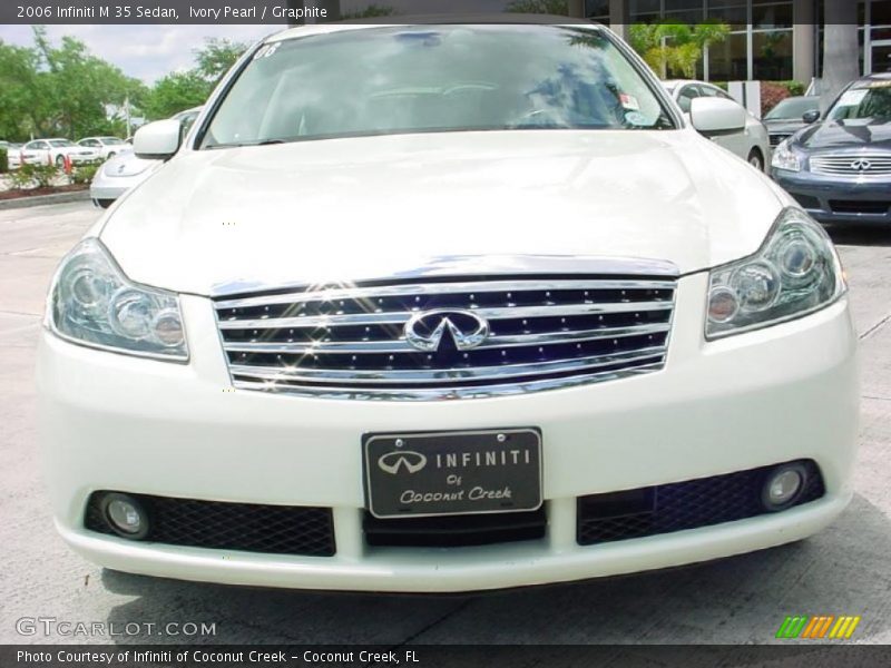 Ivory Pearl / Graphite 2006 Infiniti M 35 Sedan