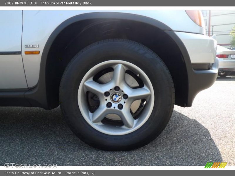 Titanium Silver Metallic / Black 2002 BMW X5 3.0i