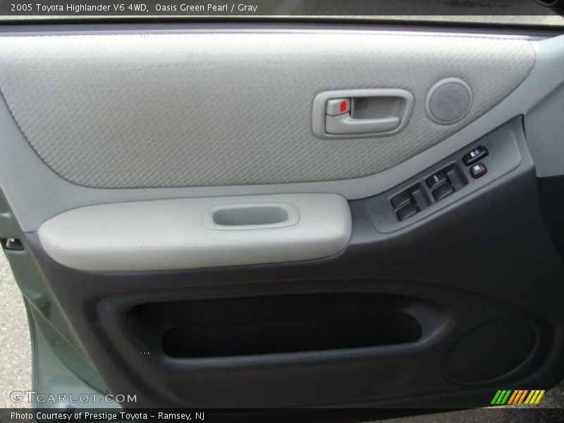 Oasis Green Pearl / Gray 2005 Toyota Highlander V6 4WD