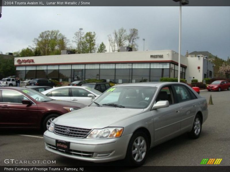 Lunar Mist Metallic / Stone 2004 Toyota Avalon XL