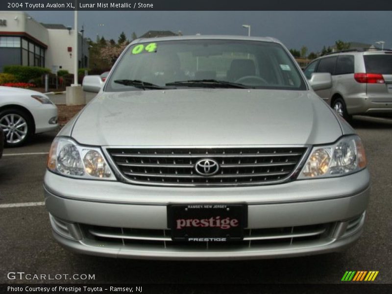 Lunar Mist Metallic / Stone 2004 Toyota Avalon XL