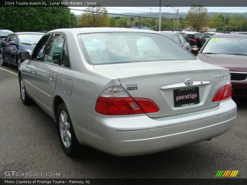 Lunar Mist Metallic / Stone 2004 Toyota Avalon XL