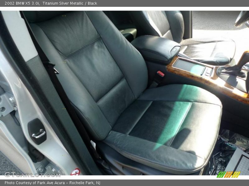 Titanium Silver Metallic / Black 2002 BMW X5 3.0i