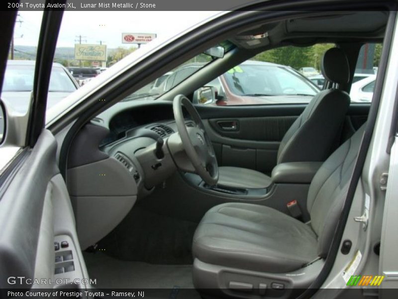 Lunar Mist Metallic / Stone 2004 Toyota Avalon XL