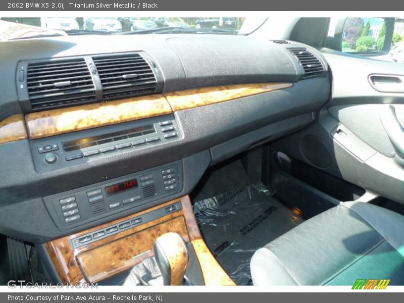 Titanium Silver Metallic / Black 2002 BMW X5 3.0i