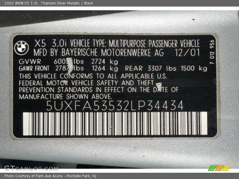 Titanium Silver Metallic / Black 2002 BMW X5 3.0i