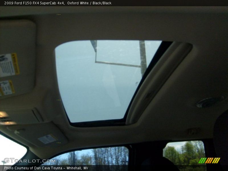 Oxford White / Black/Black 2009 Ford F150 FX4 SuperCab 4x4