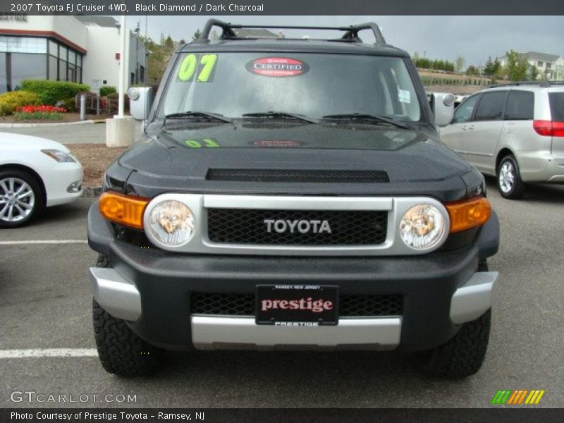 Black Diamond / Dark Charcoal 2007 Toyota FJ Cruiser 4WD
