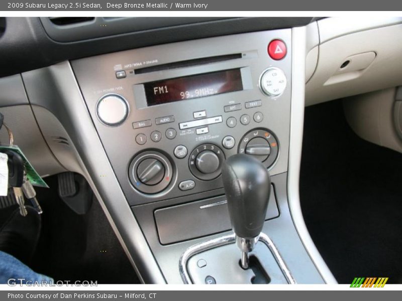 Deep Bronze Metallic / Warm Ivory 2009 Subaru Legacy 2.5i Sedan