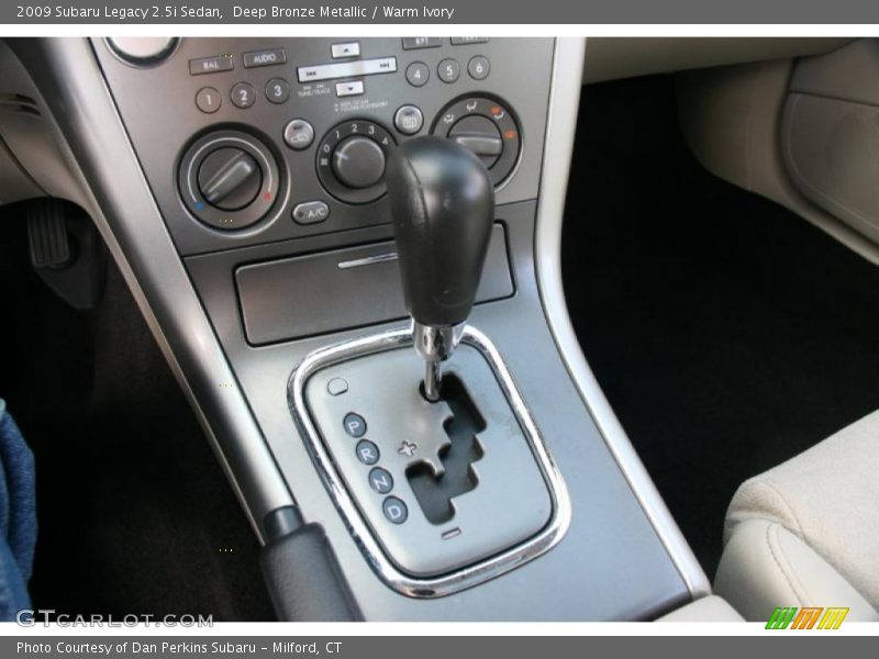 Deep Bronze Metallic / Warm Ivory 2009 Subaru Legacy 2.5i Sedan