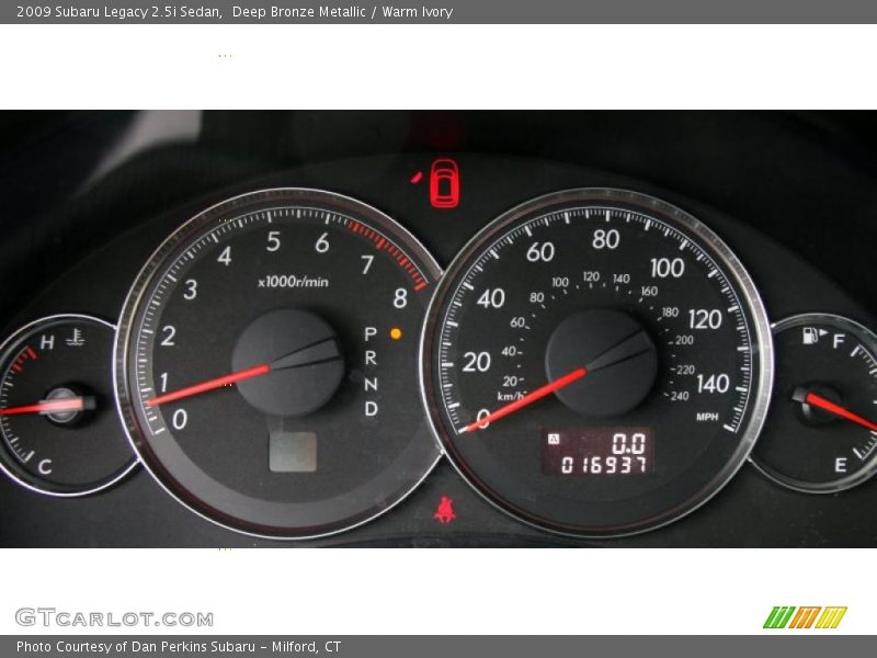 Deep Bronze Metallic / Warm Ivory 2009 Subaru Legacy 2.5i Sedan