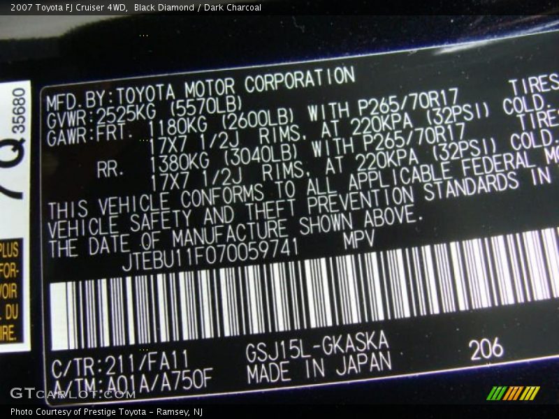 Black Diamond / Dark Charcoal 2007 Toyota FJ Cruiser 4WD