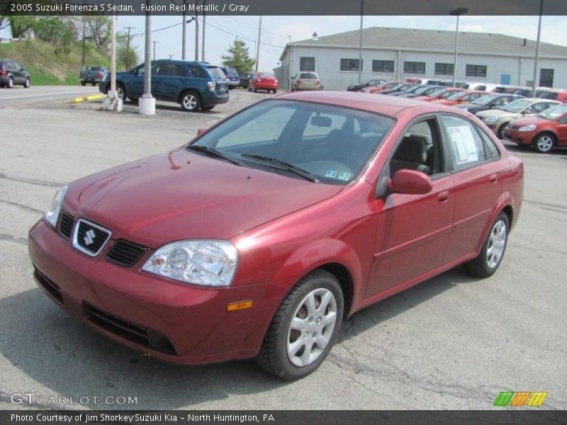 Fusion Red Metallic / Gray 2005 Suzuki Forenza S Sedan