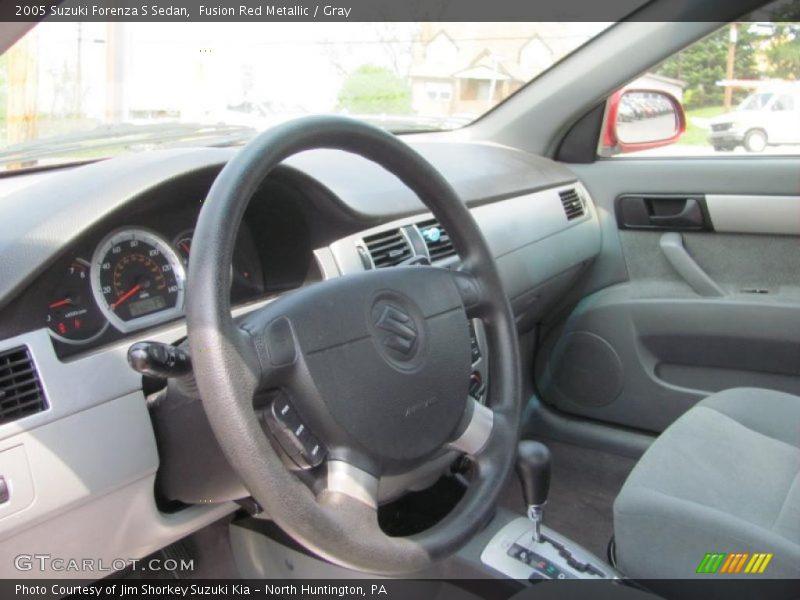 Fusion Red Metallic / Gray 2005 Suzuki Forenza S Sedan