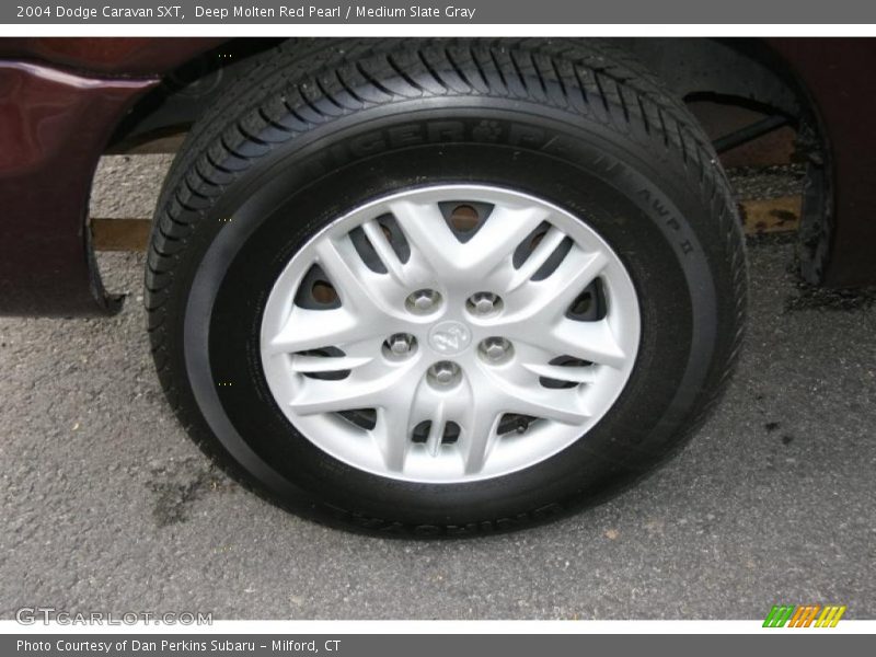 Deep Molten Red Pearl / Medium Slate Gray 2004 Dodge Caravan SXT