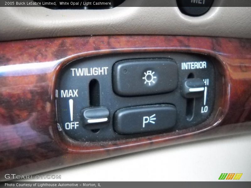 White Opal / Light Cashmere 2005 Buick LeSabre Limited