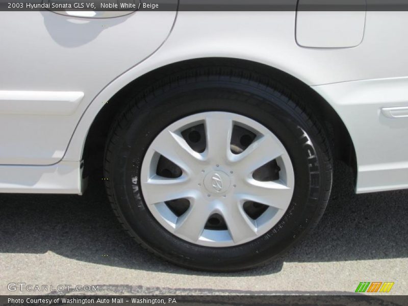 Noble White / Beige 2003 Hyundai Sonata GLS V6