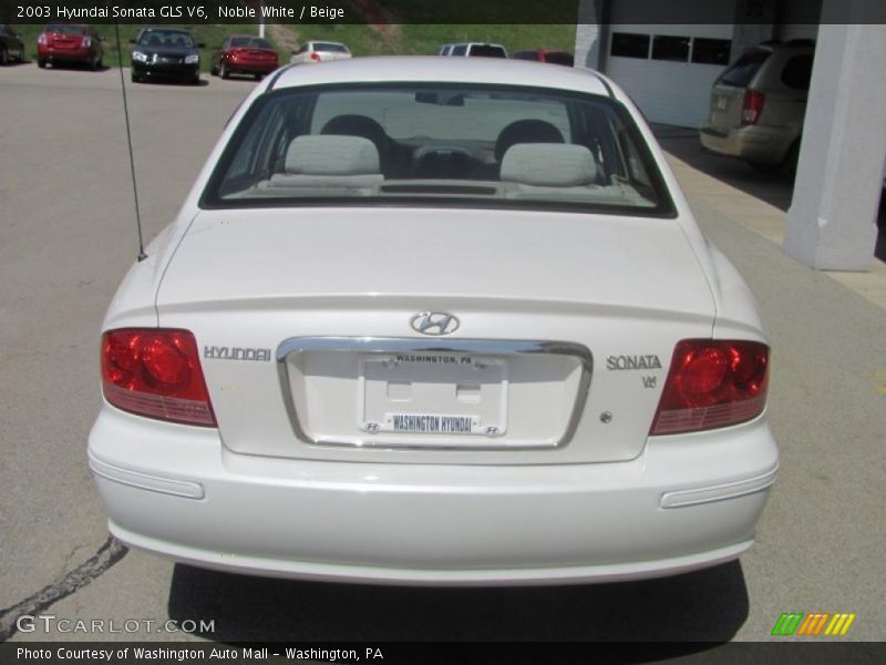 Noble White / Beige 2003 Hyundai Sonata GLS V6