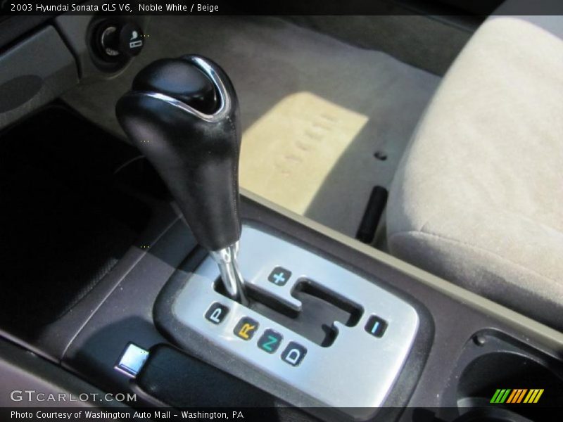 Noble White / Beige 2003 Hyundai Sonata GLS V6
