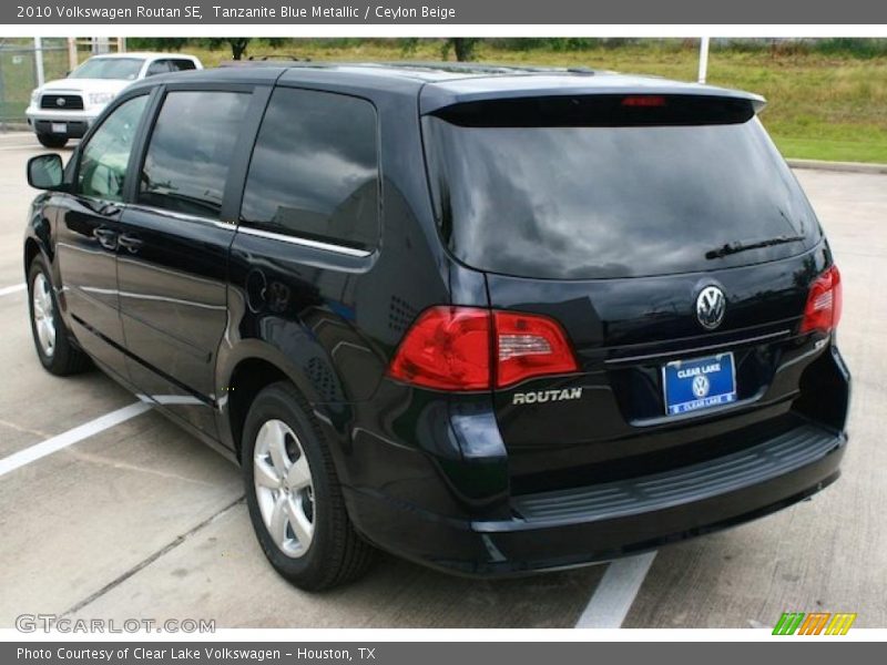 Tanzanite Blue Metallic / Ceylon Beige 2010 Volkswagen Routan SE