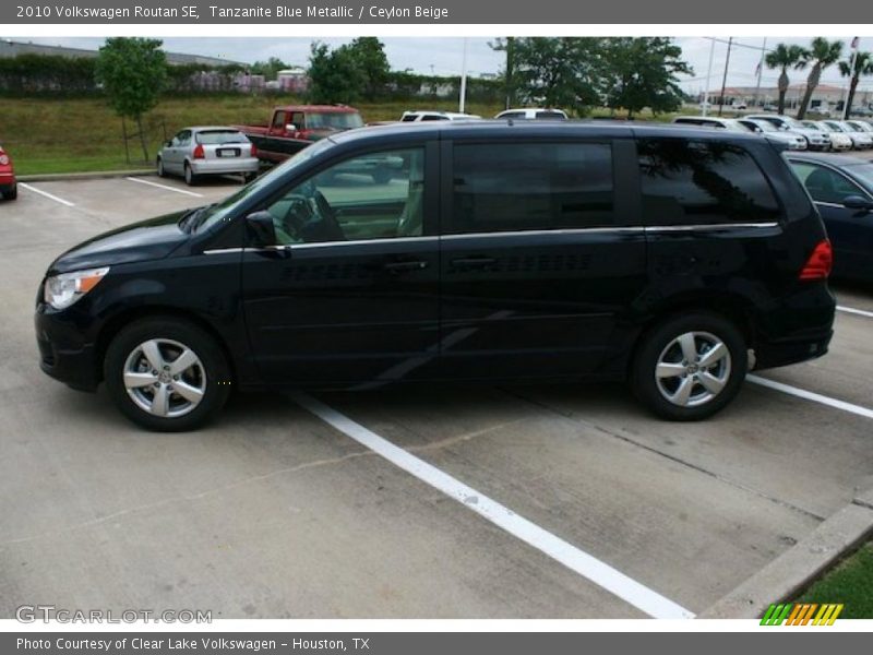 Tanzanite Blue Metallic / Ceylon Beige 2010 Volkswagen Routan SE
