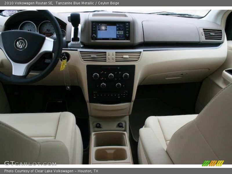 Tanzanite Blue Metallic / Ceylon Beige 2010 Volkswagen Routan SE