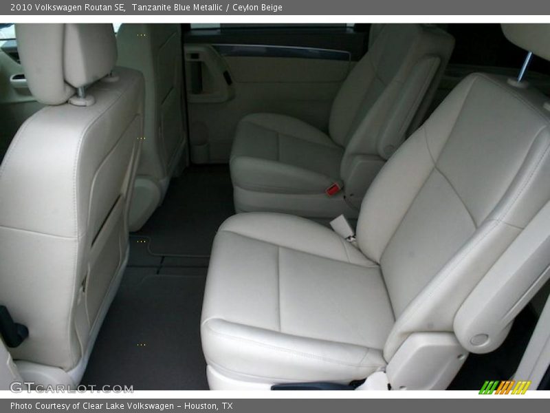 Tanzanite Blue Metallic / Ceylon Beige 2010 Volkswagen Routan SE