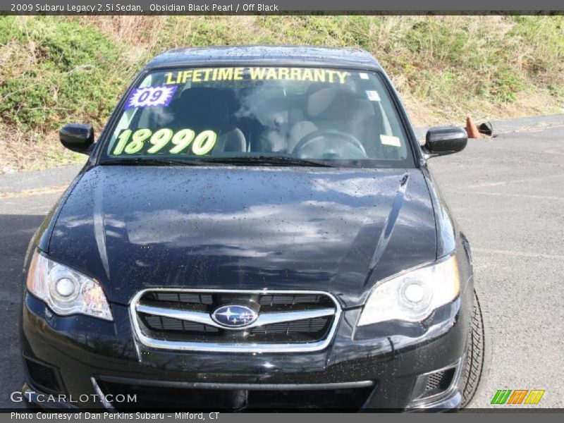 Obsidian Black Pearl / Off Black 2009 Subaru Legacy 2.5i Sedan