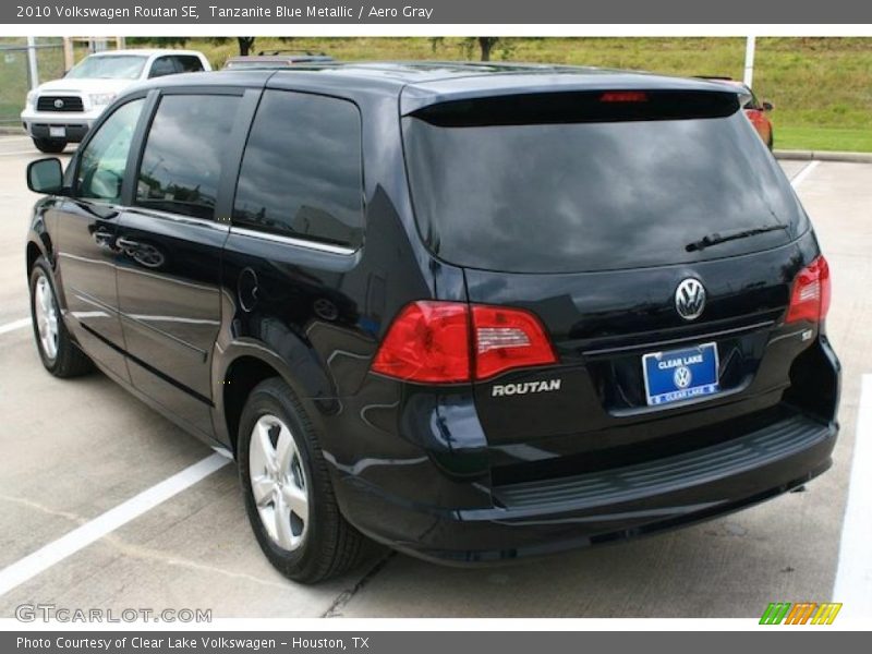 Tanzanite Blue Metallic / Aero Gray 2010 Volkswagen Routan SE