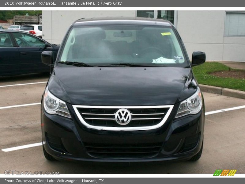 Tanzanite Blue Metallic / Aero Gray 2010 Volkswagen Routan SE