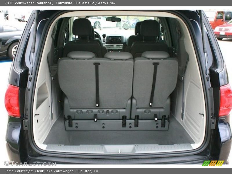 Tanzanite Blue Metallic / Aero Gray 2010 Volkswagen Routan SE