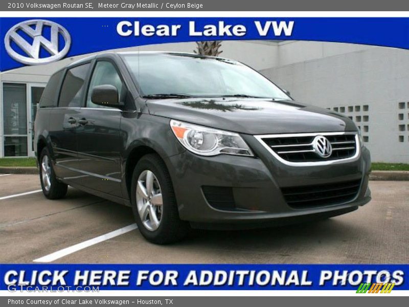 Meteor Gray Metallic / Ceylon Beige 2010 Volkswagen Routan SE