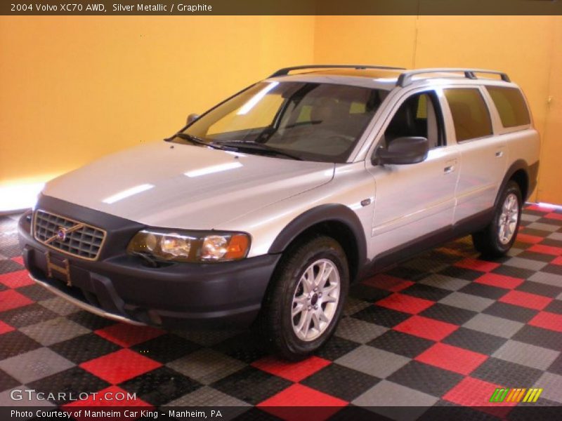 Silver Metallic / Graphite 2004 Volvo XC70 AWD
