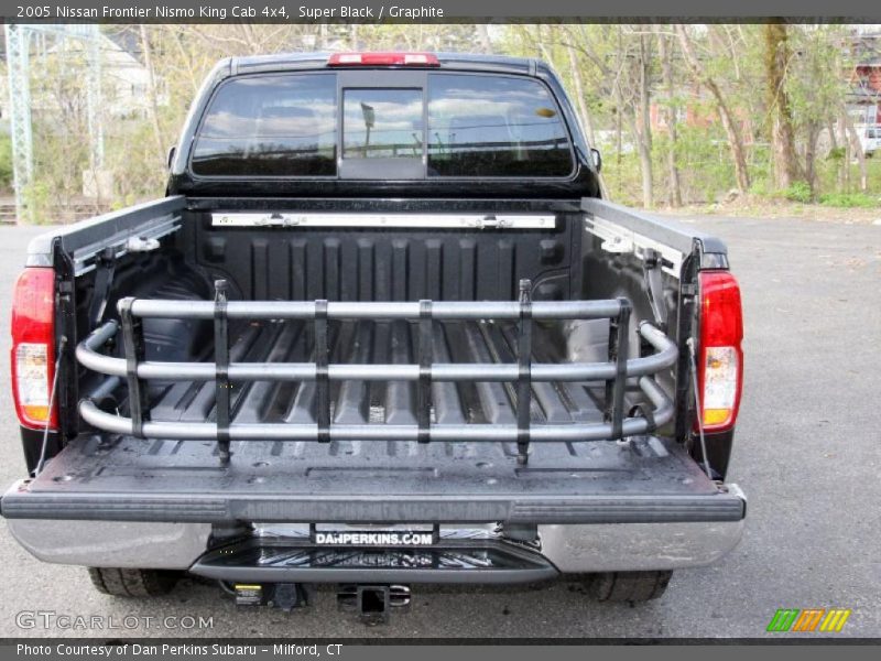 Super Black / Graphite 2005 Nissan Frontier Nismo King Cab 4x4