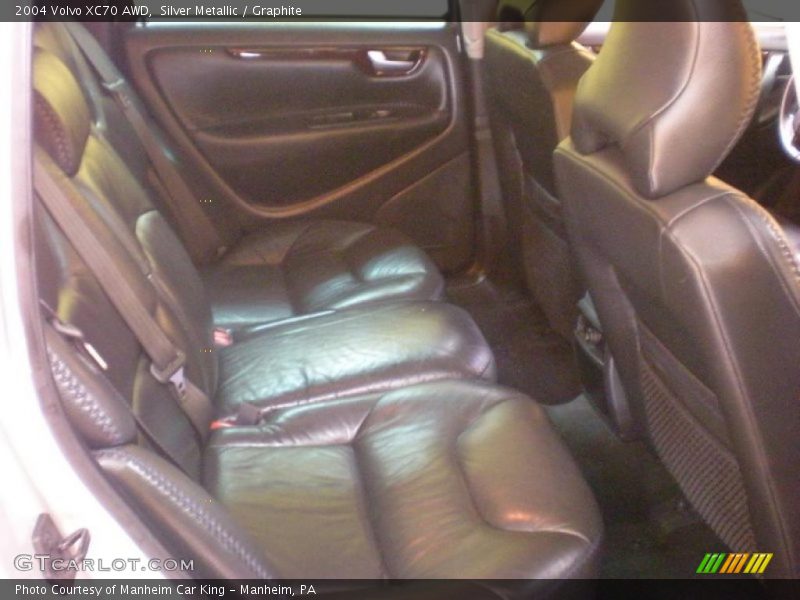 Silver Metallic / Graphite 2004 Volvo XC70 AWD