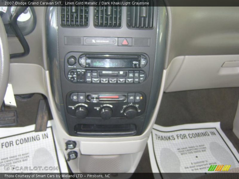 Linen Gold Metallic / Dark Khaki/Light Graystone 2007 Dodge Grand Caravan SXT
