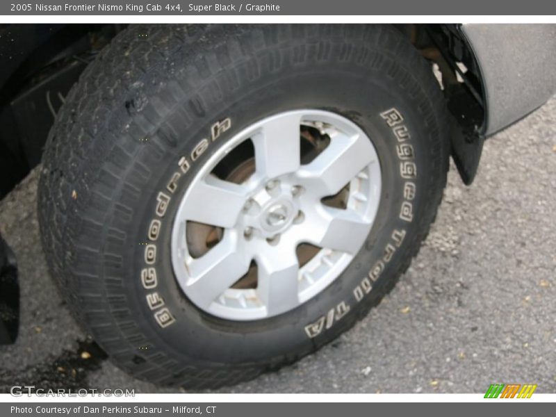 Super Black / Graphite 2005 Nissan Frontier Nismo King Cab 4x4