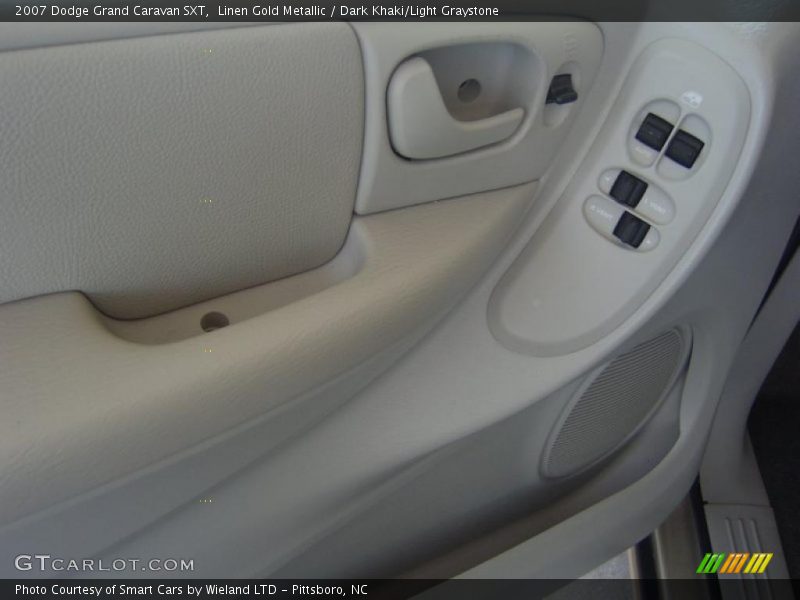 Linen Gold Metallic / Dark Khaki/Light Graystone 2007 Dodge Grand Caravan SXT