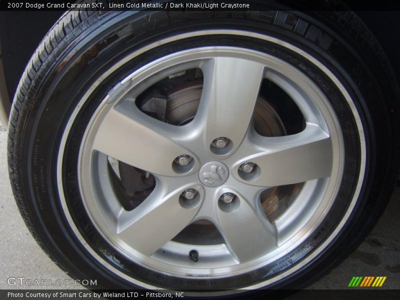 Linen Gold Metallic / Dark Khaki/Light Graystone 2007 Dodge Grand Caravan SXT