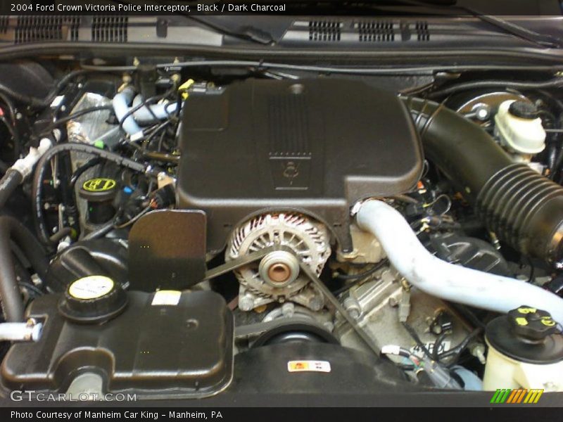Black / Dark Charcoal 2004 Ford Crown Victoria Police Interceptor