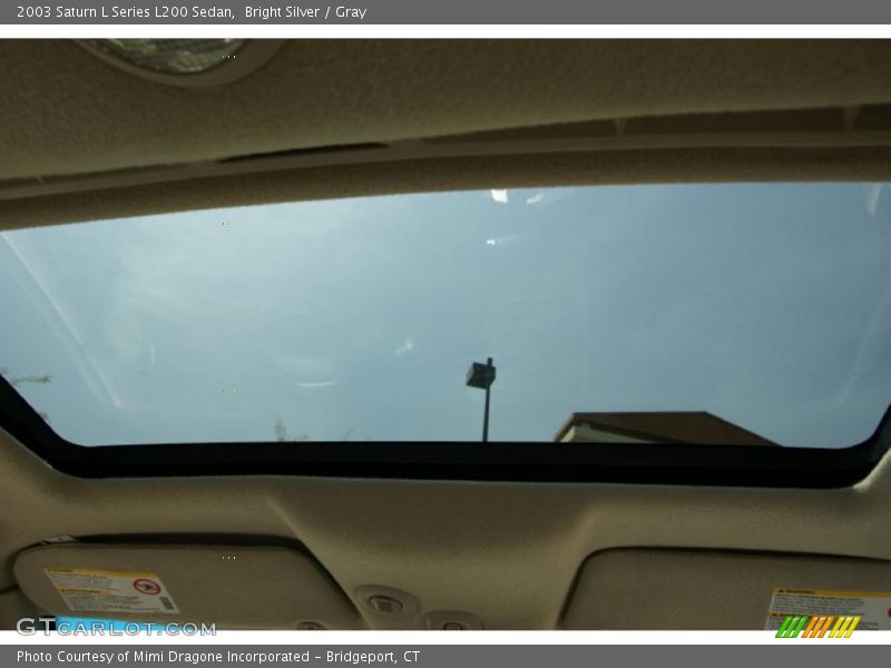 Bright Silver / Gray 2003 Saturn L Series L200 Sedan