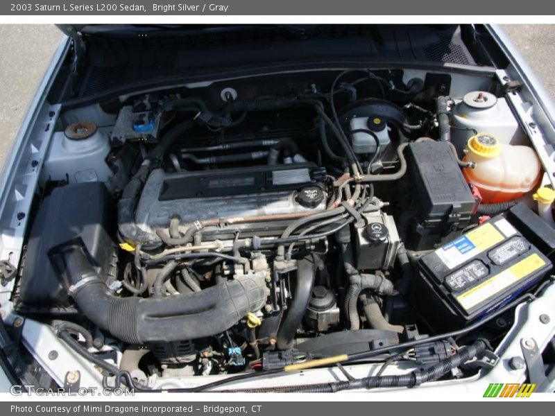 Bright Silver / Gray 2003 Saturn L Series L200 Sedan