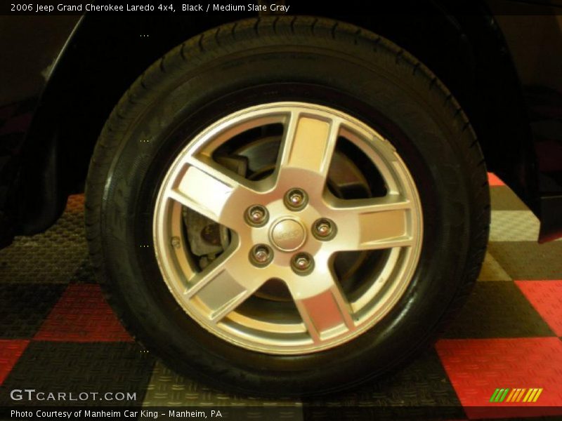 Black / Medium Slate Gray 2006 Jeep Grand Cherokee Laredo 4x4