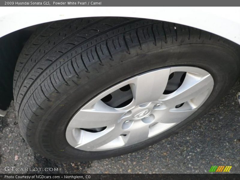 Powder White Pearl / Camel 2009 Hyundai Sonata GLS
